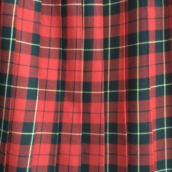 Plaid Pleated Vintage Skirt - Picture 4 of 7